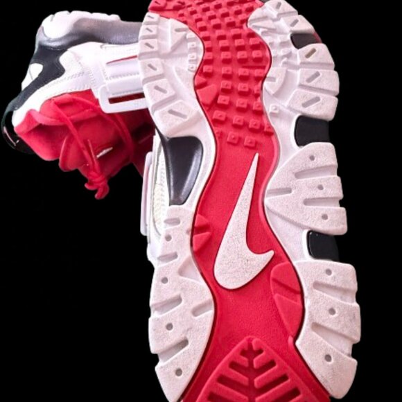 Size 9 - Nike Air Barrage Mid University Red main image 5